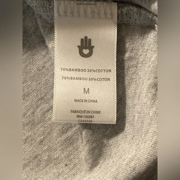 Spiritual Gangster Size Medium LOVE sleeveless crop tank - Picture 4 of 5